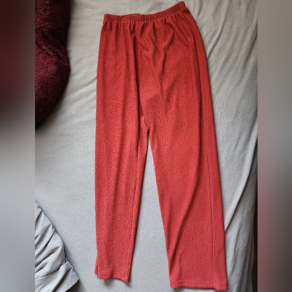 Female pants Medium M with elastic waist.